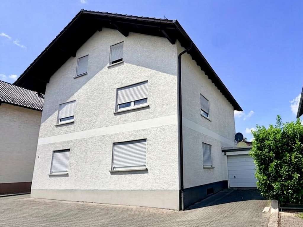 Immobilie in Laudenbach - Sanierte 1-Zimmer-Wohnung mit Garten & Terrasse in ruhiger 4-Parteien-Gemeinschaft (Provisionsfrei) - Bild 0