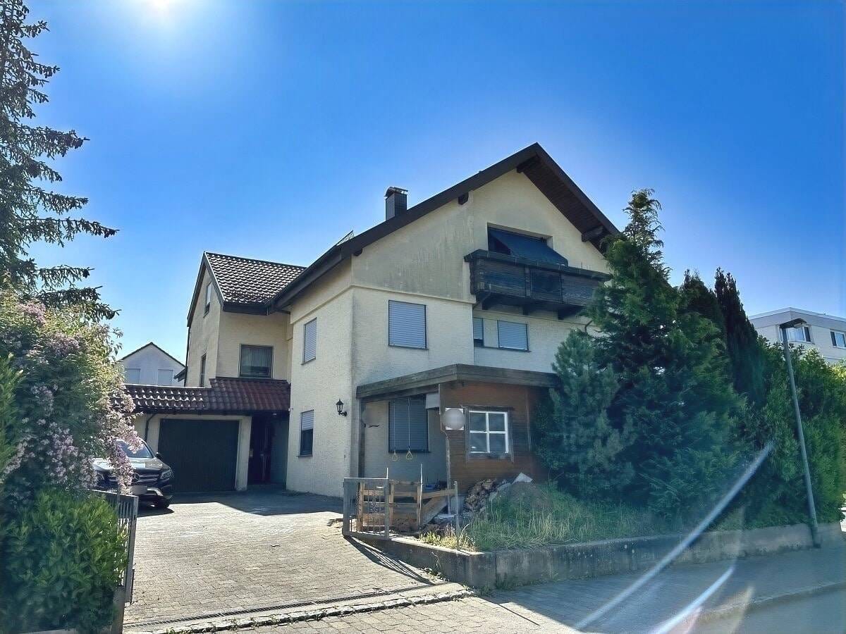 Immobilie in Köngen - Großzügige 4-Zi.-Whg. mit Weitblick in Köngen  - Bild 0