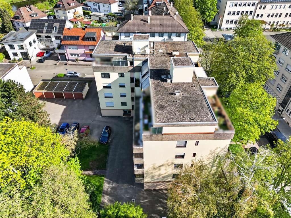 Immobilie in Rastatt - Attraktive Familienwohnung: aus 2 Wohnungen vereint, mit 2 Balkonen und 2 Garagen - Bild 4