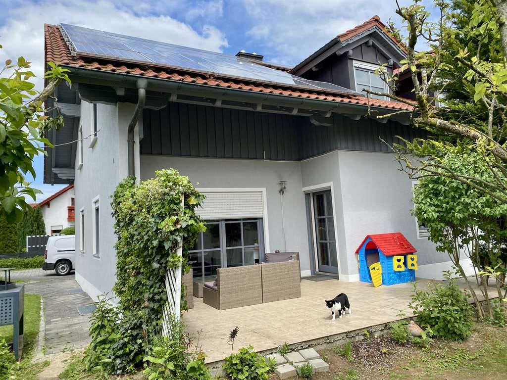 Immobilie in Aldersbach - Attraktives Wohnhaus in ruhiger Lage von Aldersbach-Schwaig - Bild 2