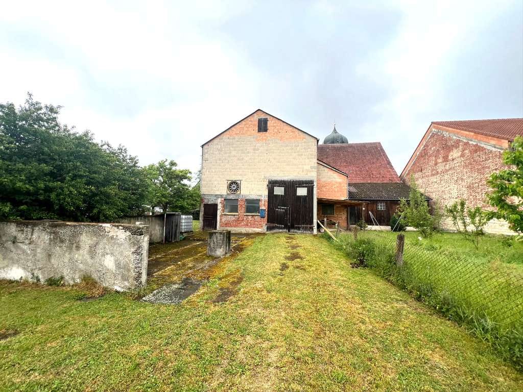 Immobilie in Weidenstetten - Großzügiges Anwesen mit Mehrfamilienhaus, Stadel und Nebengebäude - Bild 4