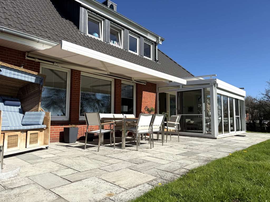 Immobilie in Schwabstedt - Ein Platz zum Ankommen: Modernisiertes Einfamilienhaus in einzigartiger Lage mit weitläufigem Garten - Bild 3