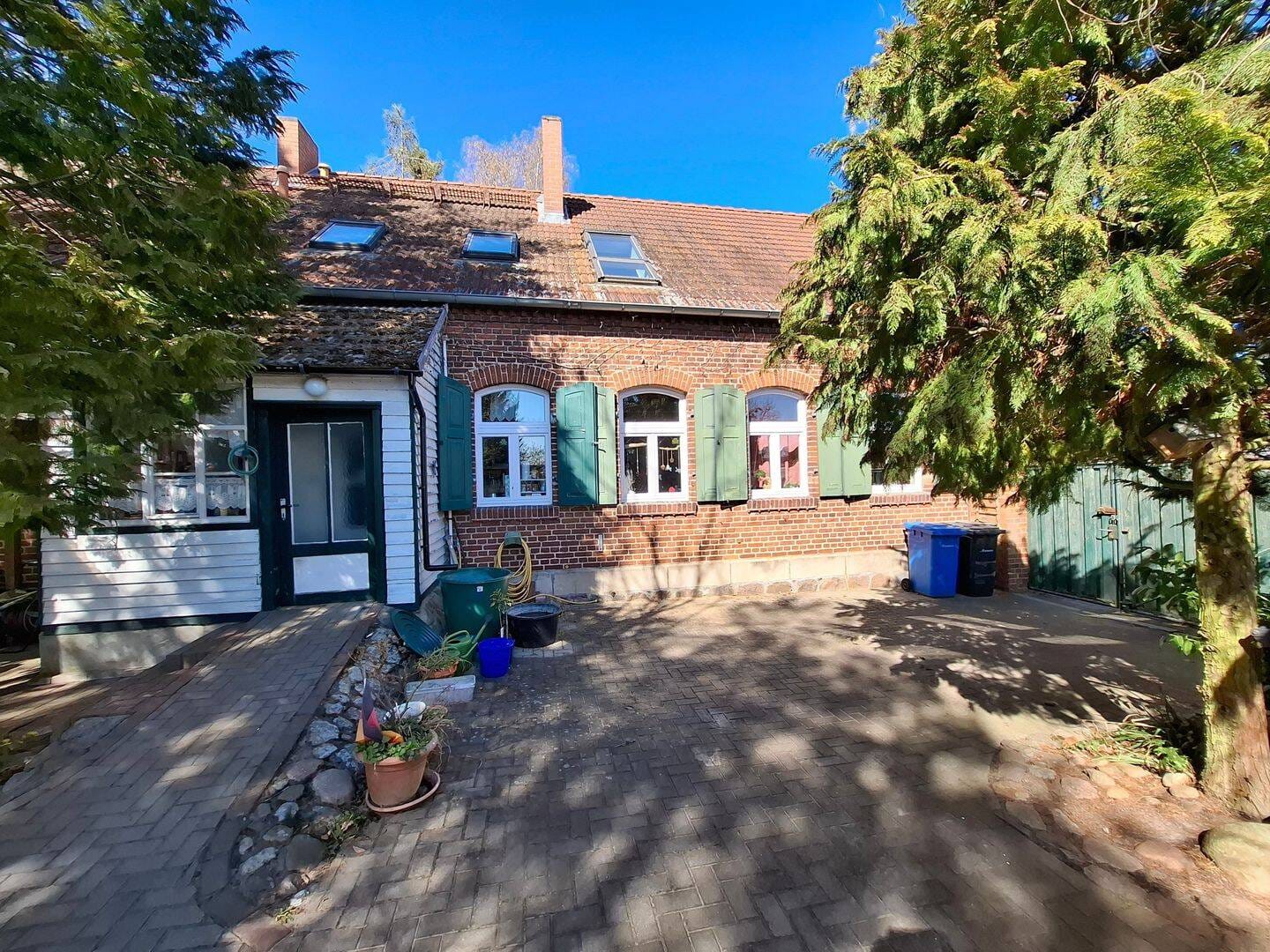 Immobilie in Altmärkische Höhe - Wunderschönes, idyllisches, großes Wohnhaus mit Garten auf dem Land. - Bild 3