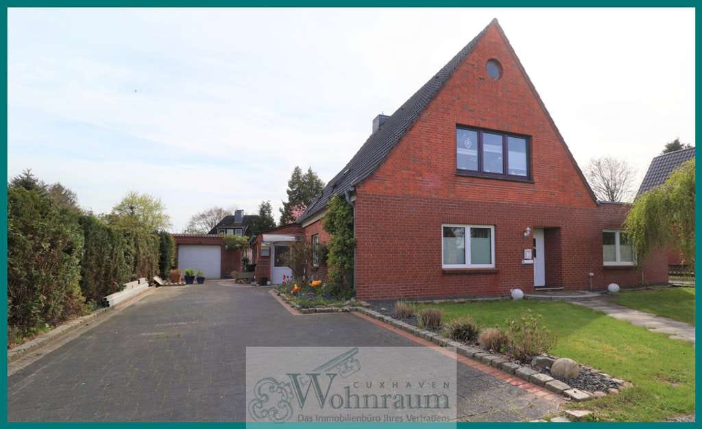 Immobilie in Cuxhaven - Zweifamilienhaus mit Garage - Bild 0