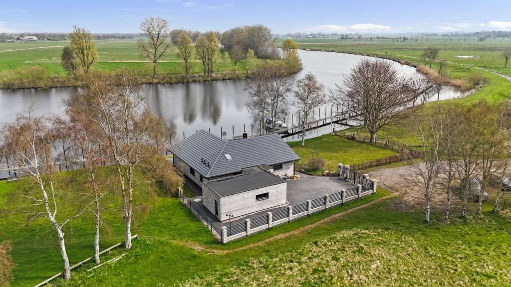 Immobilie in Pahlen - Architektonisches Highlight mit privatem Wasserzugang - Bild 0