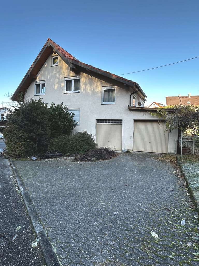 Immobilie in Bühl - 3-Zimmer-Erdgeschosswohnung mit Potenzial in Bühl-Eisental - Bild 2