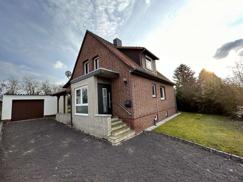 Immobilie in Steinhorst - Immobilienkonzept in Steinhorst: Vermietetes EFH 670qm und Baugrundstück 1.007qm (ohne Courtage) - Bild 0