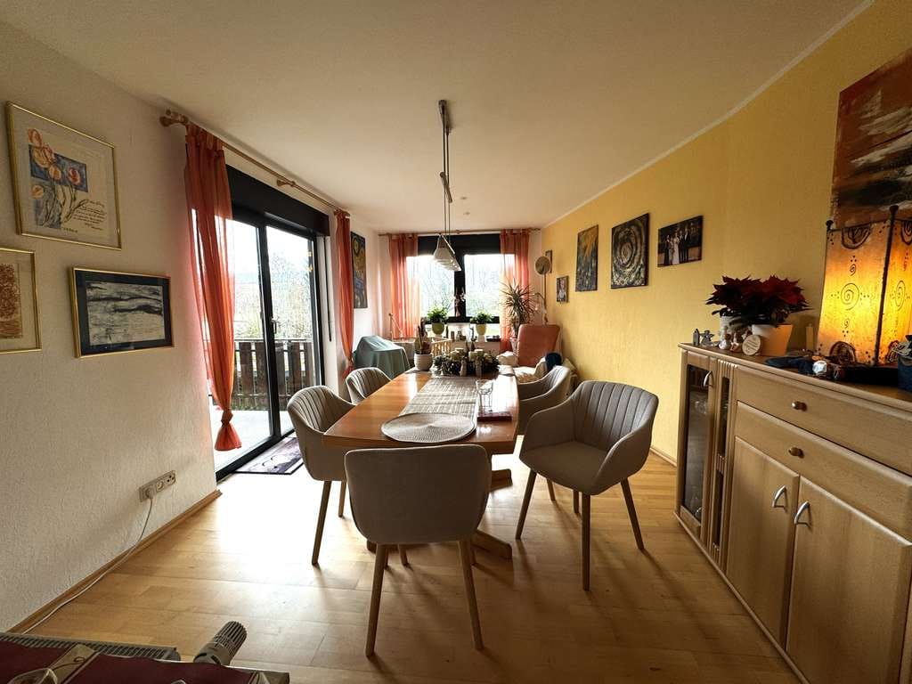 Immobilie in Gersheim - Großzügiges Einfamilienhaus mit zwei Wohneinheiten und traumhaftem Garten in Reinheim - Bild 2