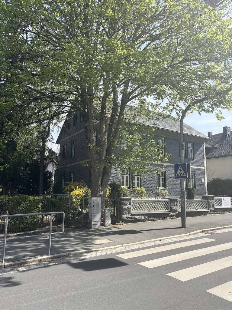 Immobilie in Sonneberg - Stilvolles Stadthaus mit Geschichte in bester Zentrumslage von Sonneberg - Bild 0
