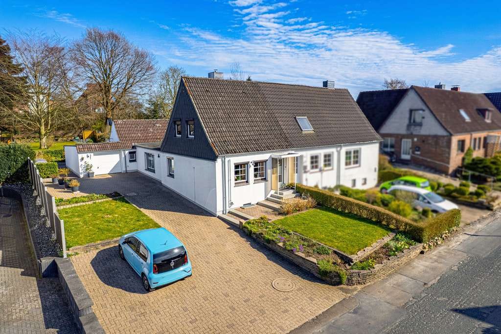 Immobilie in Schleswig - Gepflegtes REH auf außergewöhnlich großem Grundstück mit Terrasse, Garage & vielen Möglichkeiten! - Bild 0