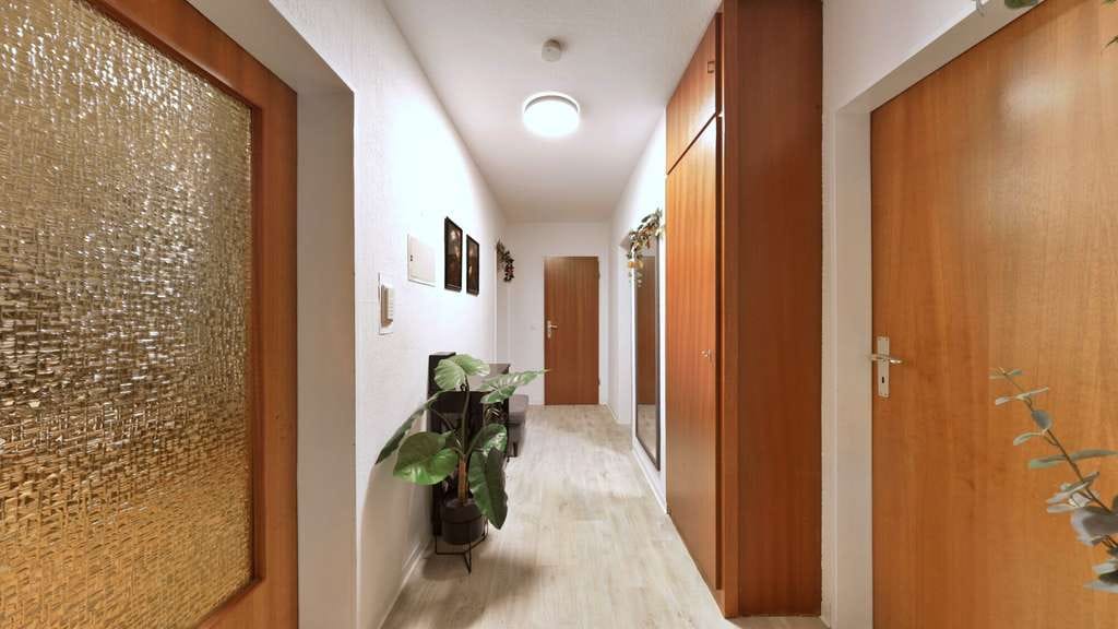 Immobilie in Varel - Zentral und trotzdem ruhig wohnen in Varel - 3-Zimmer Eigentumswohnung mit Balkon - Bild 1