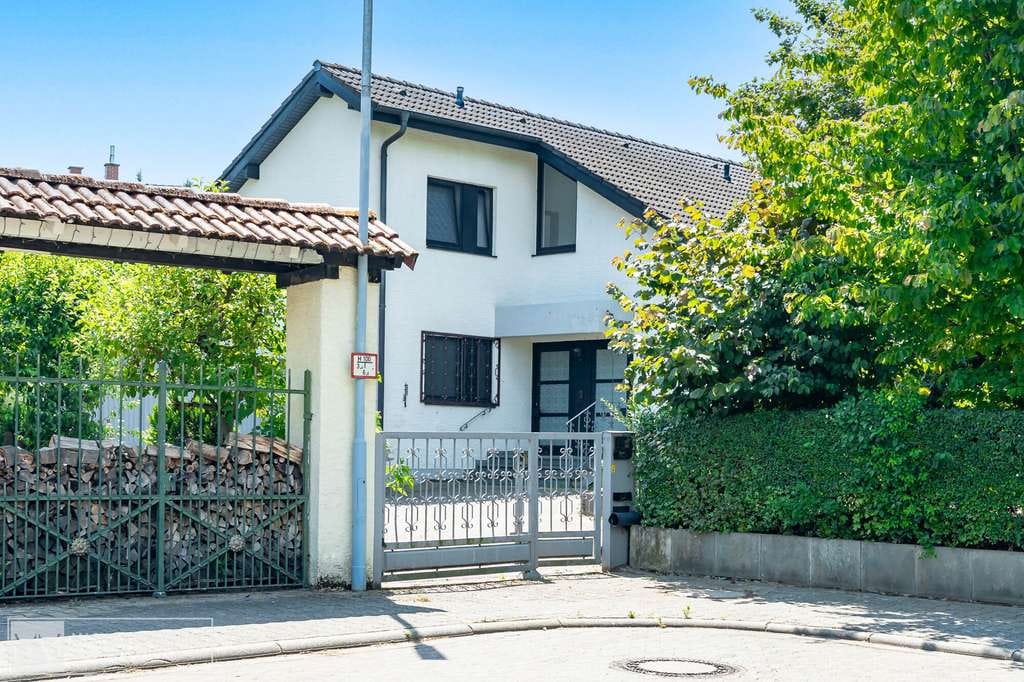 Immobilie in Zwingenberg - Attraktives Zweifamilienhaus in Top-Lage – Separate Eingänge, PV, Ausblick & Lebensqualität - Bild 0