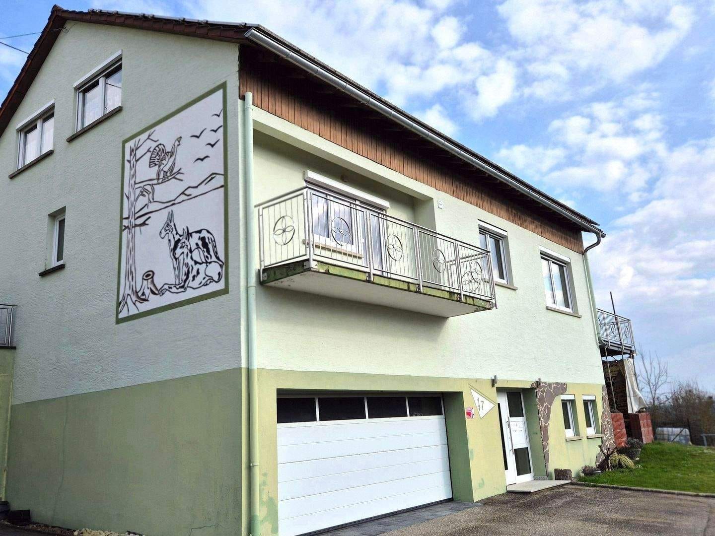 Immobilie in Dornhan - Zweifamilienhaus in Dornhan-Weiden / Video auf YouTube - Bild 0