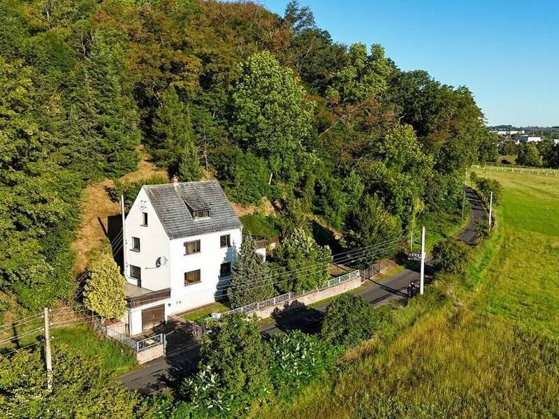 Immobilie in Coswig - *EFH zw. Meißen - Coswig mit Fernblick ins Elbtal * 7 Zi.*1.500m² Grd.* Vollkeller *provisionsfrei* - Bild 0