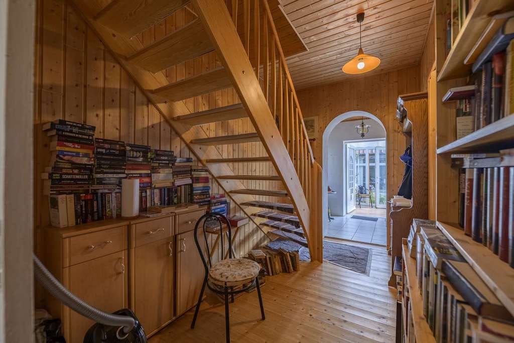 Immobilie in Britz - Einfamilienhaus in zentraler Lage in Britz *Provisionsfrei für den Käufer* - Bild 1