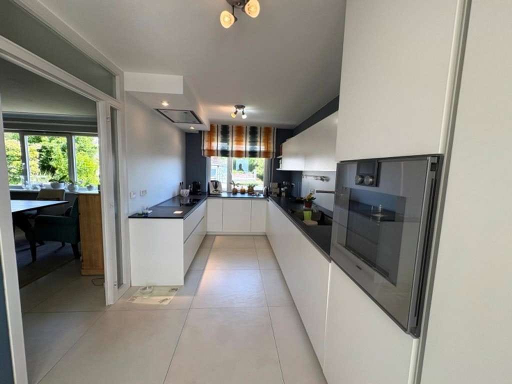 Immobilie in Bad Bellingen - Villa im Bauhausstil - Bild 2