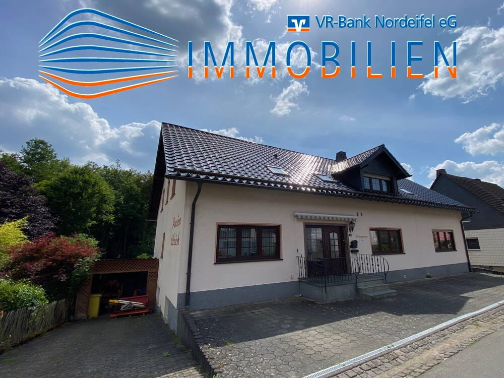 Immobilie in Dahlem - Ehemalige Pension Ulrich - Als Nachfolger oder große Familie -  Viele Zimmer mit enormer Fläche - Bild 0