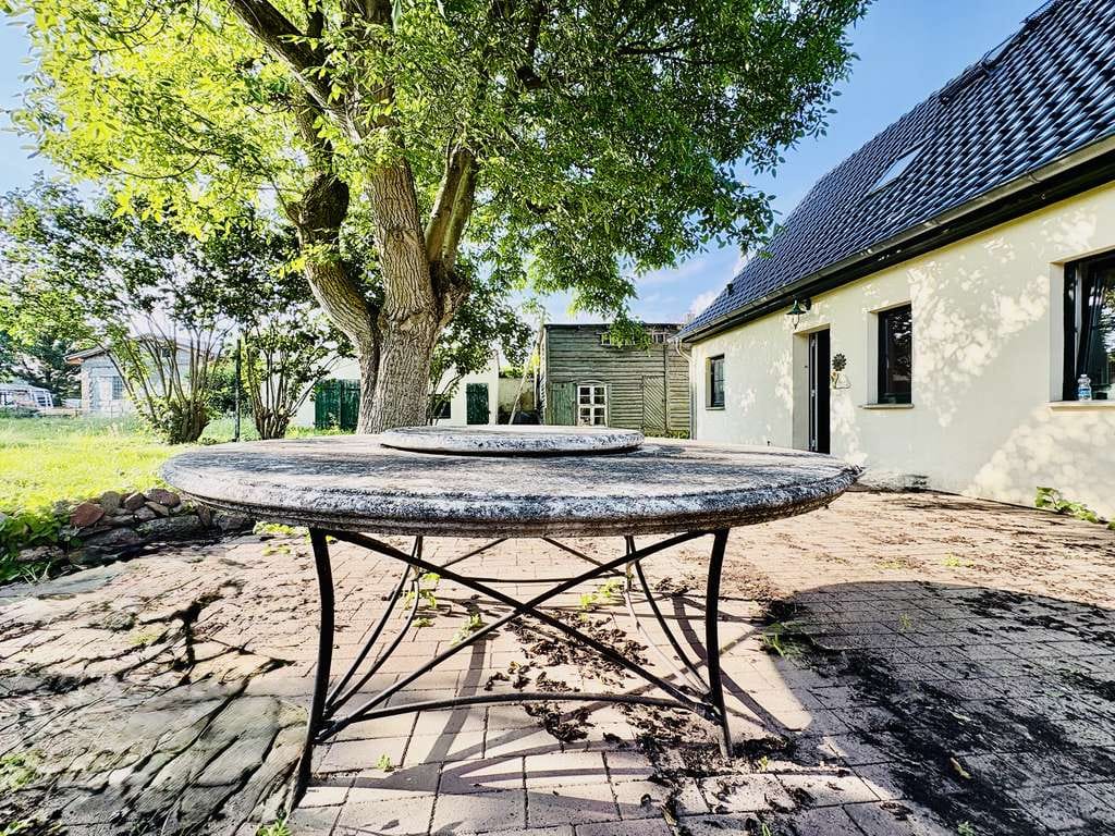 Immobilie in Sundhagen - Ihr neues Zuhause in Sundhagen: Einfamilienhaus mit Charakter und Potenzial auf ca. 1.300 m² - Bild 1