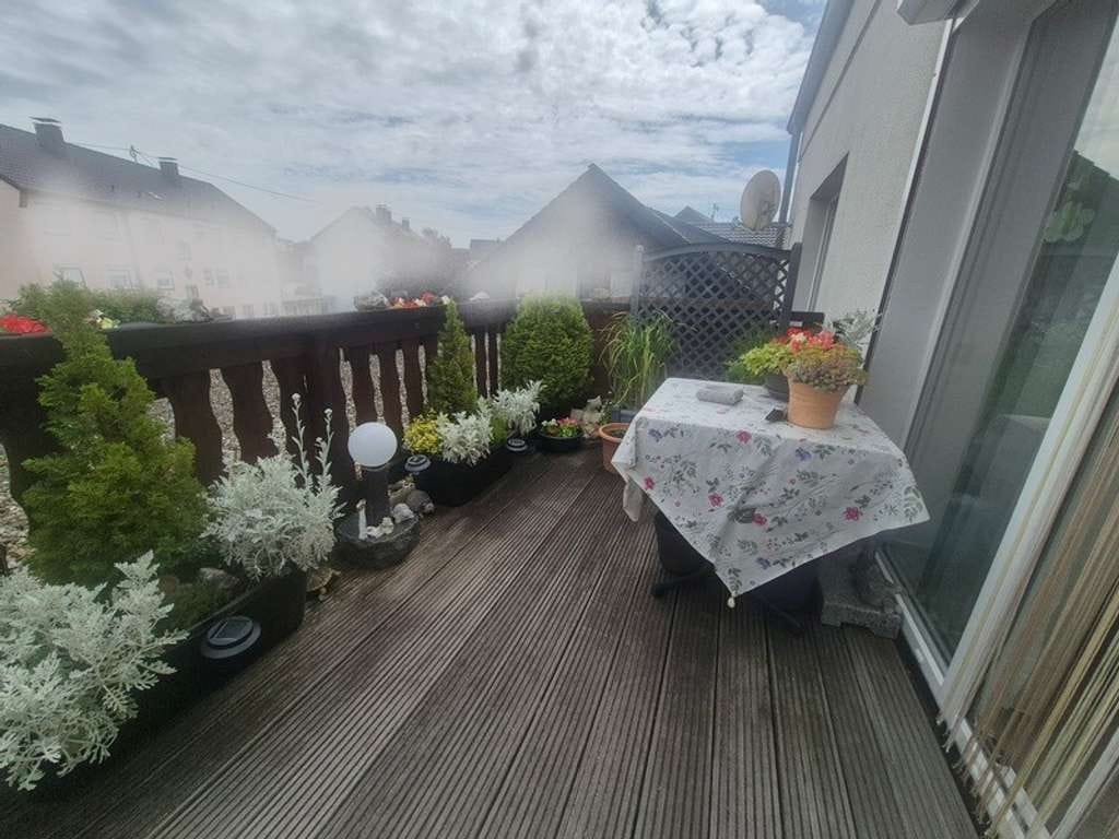 Immobilie in Bergneustadt - 2-Zimmer-Eigentumswohnung mit Dachterrasse in ruhiger und beliebter Lage von Bergneustadt! - Bild 2