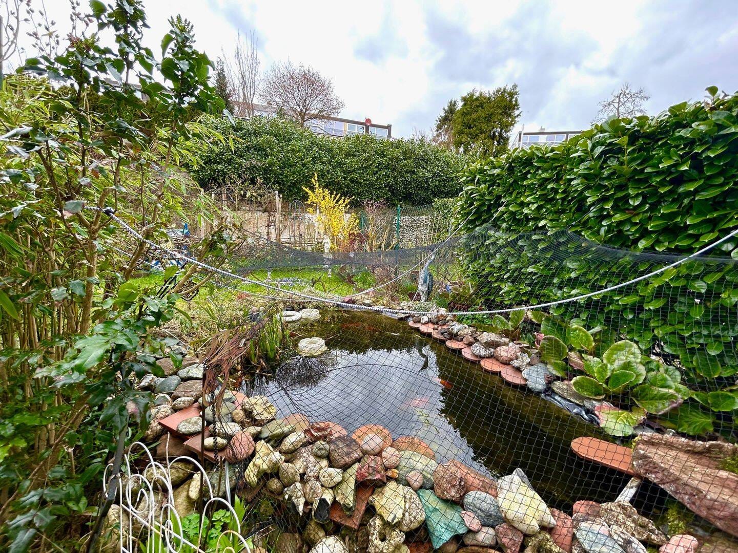 Immobilie in Bad Kissingen - Herzlich Willkommen in Ihrer  4-Zimmer-Eigentumswohnung mit Dachterrasse, Garten und Weitblick in ruhiger Lage von Bad Kissingen - Bild 1