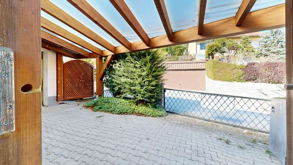 Immobilie in Thurmansbang - Einfamilienhaus mit Ausblick und Wintergarten in Thurmansbang - Bild 2
