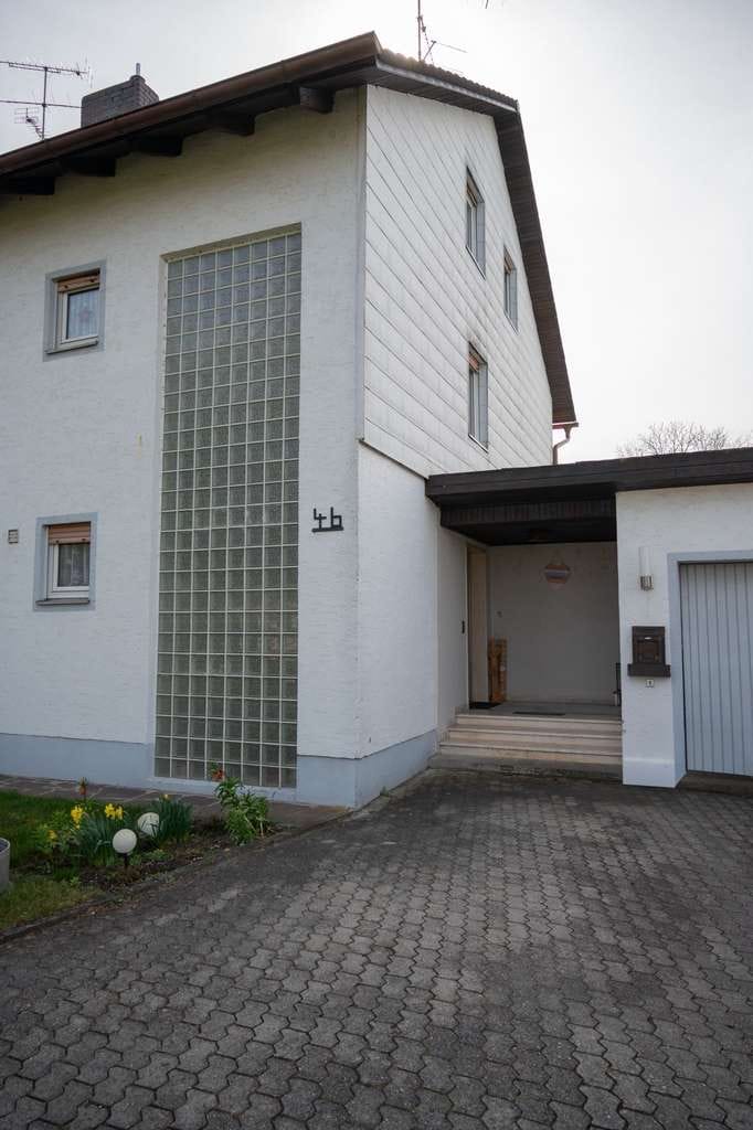 Immobilie in Berglern - Charmante Doppelhaushälfte in ruhiger Lage.  - Bild 2
