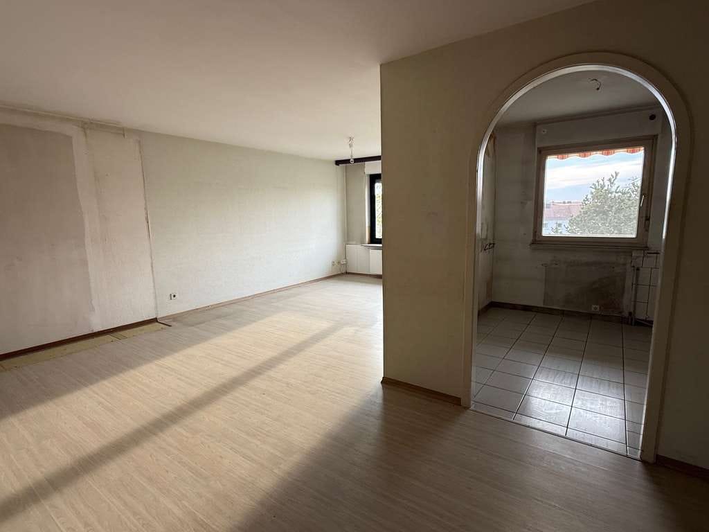 Immobilie in Großkrotzenburg - Helle Vier-Zimmer-Wohnung mit Garage in Großkrotzenburg - Bild 1