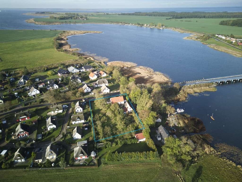 Immobilie in Ummanz - EINMALIG: Wassergrundstück auf der Insel Rügen -EFH mit Fewo + separatem Ferienhaus u.3.800m² Land - Bild 3