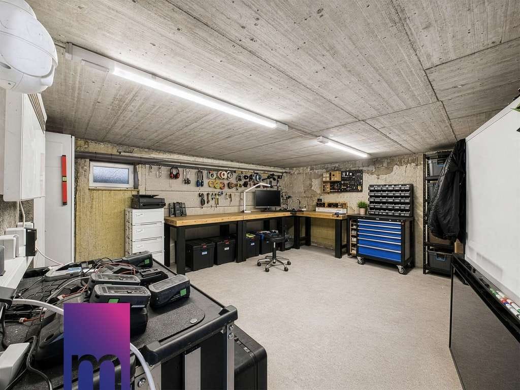Immobilie in Köngen - Wohnqualität trifft Nutzwert: Modernisiertes 3-FH mit Werkstatt, Gewölbekeller & Dachterrasse - Bild 4