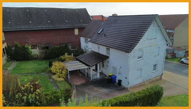 Immobilie in Willingshausen - MASSIVES WOHNHAUS, GARTEN UND MEHR!
KEINE KÄUFERPROVISION! - Bild 0