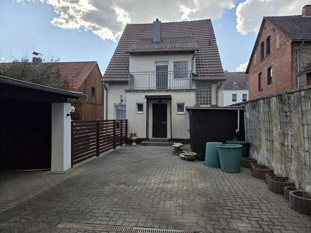 Immobilie in Süpplingen - Charmantes Einfamilienhaus mit Carport & Innenhof in Süpplingen - Bild 2