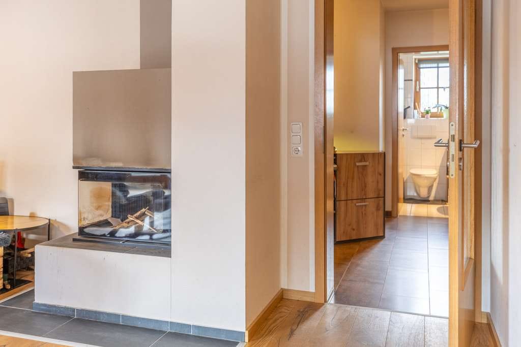 Immobilie in Penzing - Ansprechende 4 ZKB im 3-FH mit sonnigem Südbalkon und eigenem Gartenanteil - Bild 4
