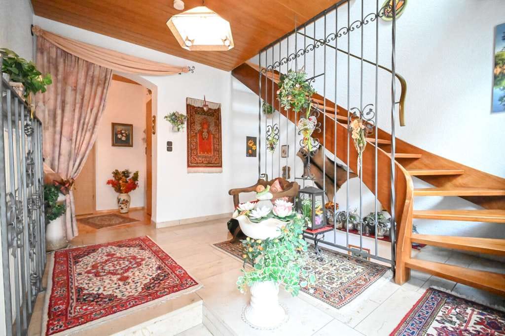 Immobilie in Groß-Umstadt - DIETZ: Gepflegtes Einfamilienhaus mit Nebengebäude, Keller und Stellplatzfläche in Groß-Umstadt! - Bild 4