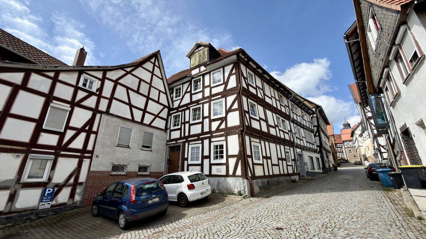 Immobilie in Homberg - Mehrfamilienhaus im Fachwerkstil als Kapitalanlage - KEINE KÄUFERPROVISION! - Bild 1