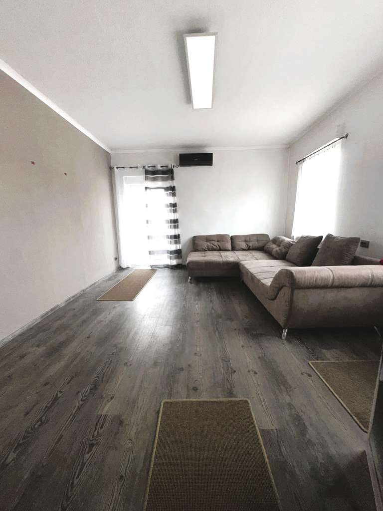 Immobilie in Iffezheim - ***Großzügig und Zentral*** Hübsche Zwei-Zimmerwohnung in Iffezheim zu verkaufen*** - Bild 1