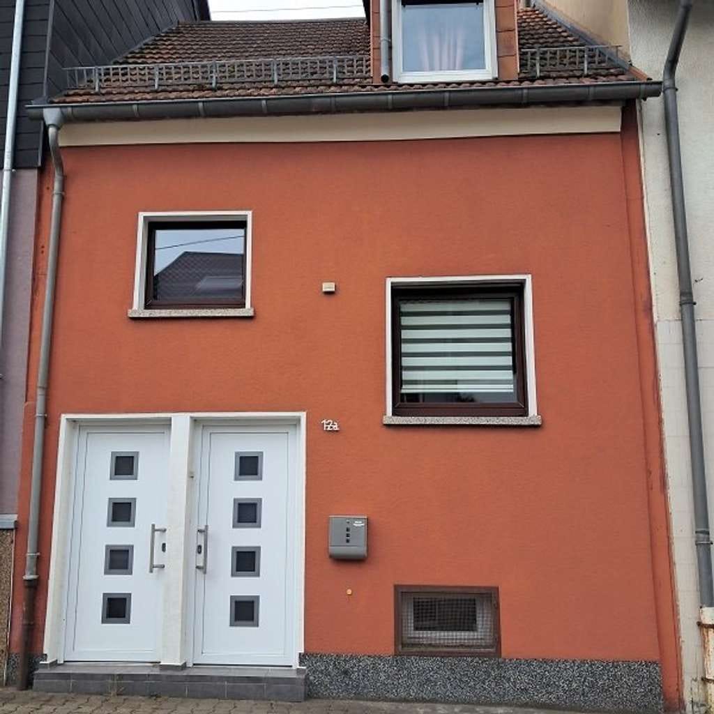 Immobilie in Friedrichsthal - BILDSTOCK : WOHNFERTIG renoviert mit EINBAUKÜCHE und modernem BAD ! - Bild 0
