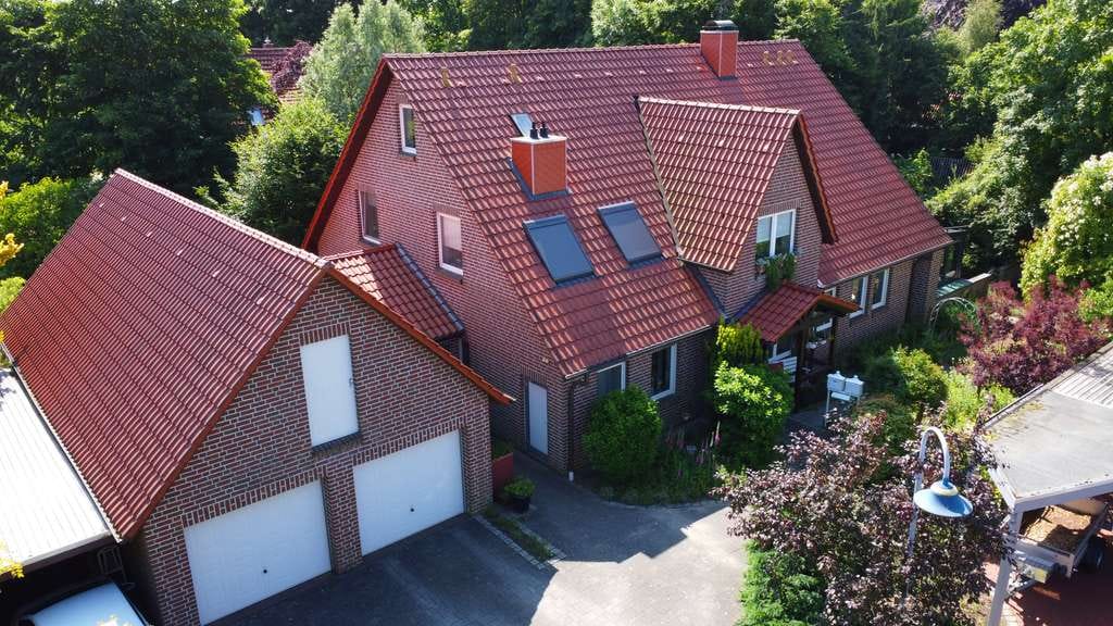 Immobilie in Ottersberg - Großzügiges Zweifamilienhaus in ruhiger Lage in Ottersberg zu verkaufen - Bild 0