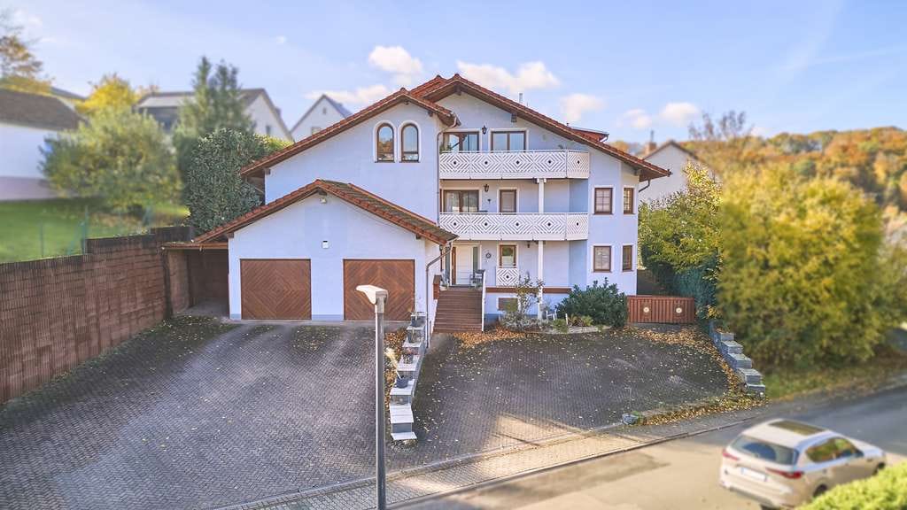 Immobilie in Contwig - Schickes Wohnhaus mit reichlich Platz und großem Grundstück! - Bild 1