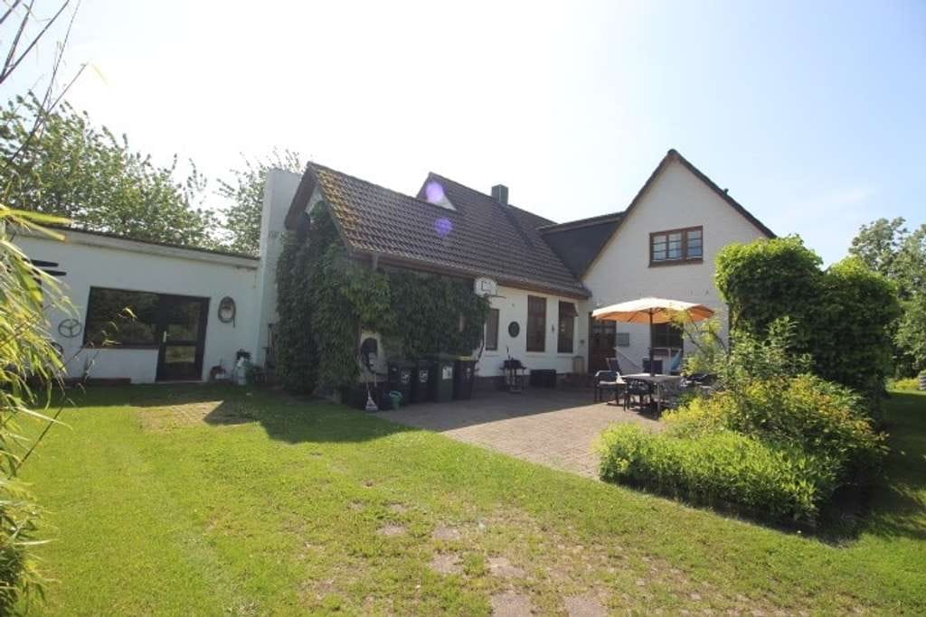 Immobilie in Dollerup - Zweifamilienhaus auf großem Grundstück in Alleinlage - Bild 4