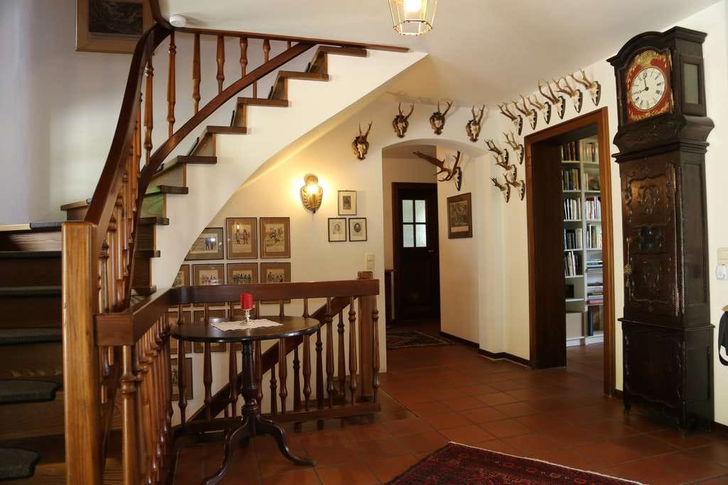 Immobilie in Seeon-Seebruck - Seeon-Roitham:  Charaktervolles  Landhaus  unweit des Seeoner Sees - Bild 3