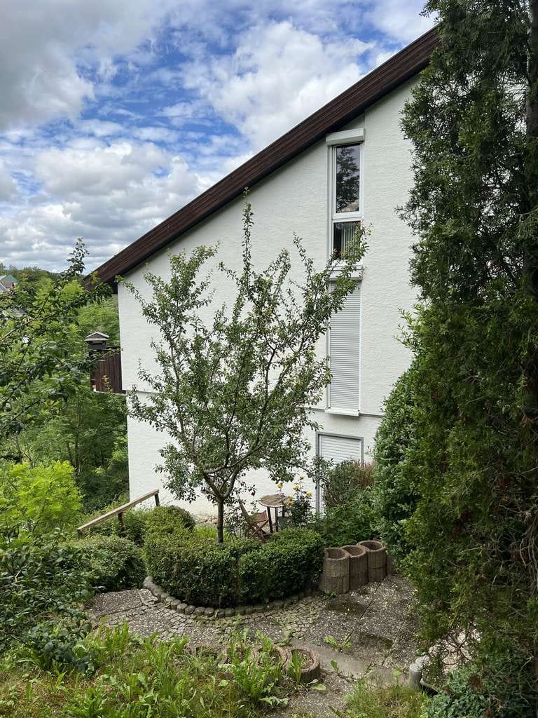 Immobilie in Zimmern ob Rottweil - großzügiges Wohnhaus in unverbaubarer Aussichtslage - Bild 3