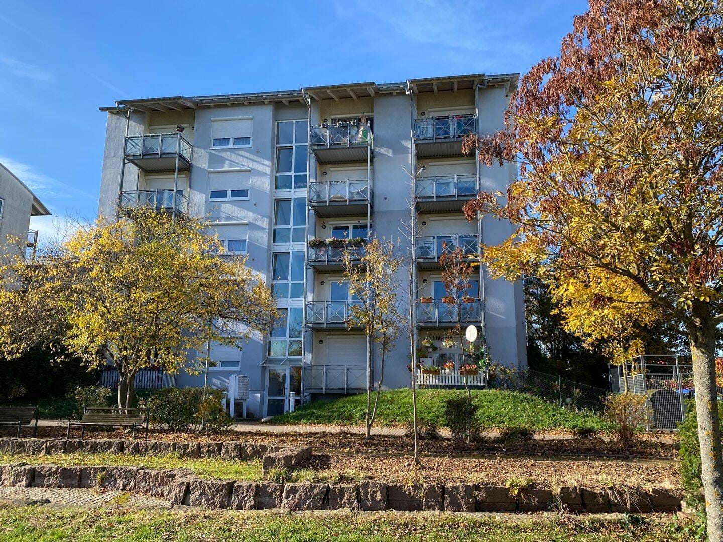 Immobilie in Kabelsketal - Schicke Maisonette-Wohnung mit Galerie und Tiefgarage - Bild 2
