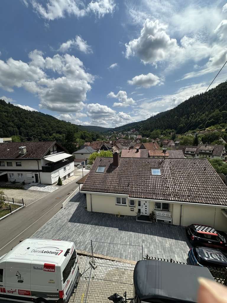 Immobilie in Unterreichenbach - 2-3.-Fam.-Haus für Großfamilie in Sonnenlage Unterreichenbach - Bild 1