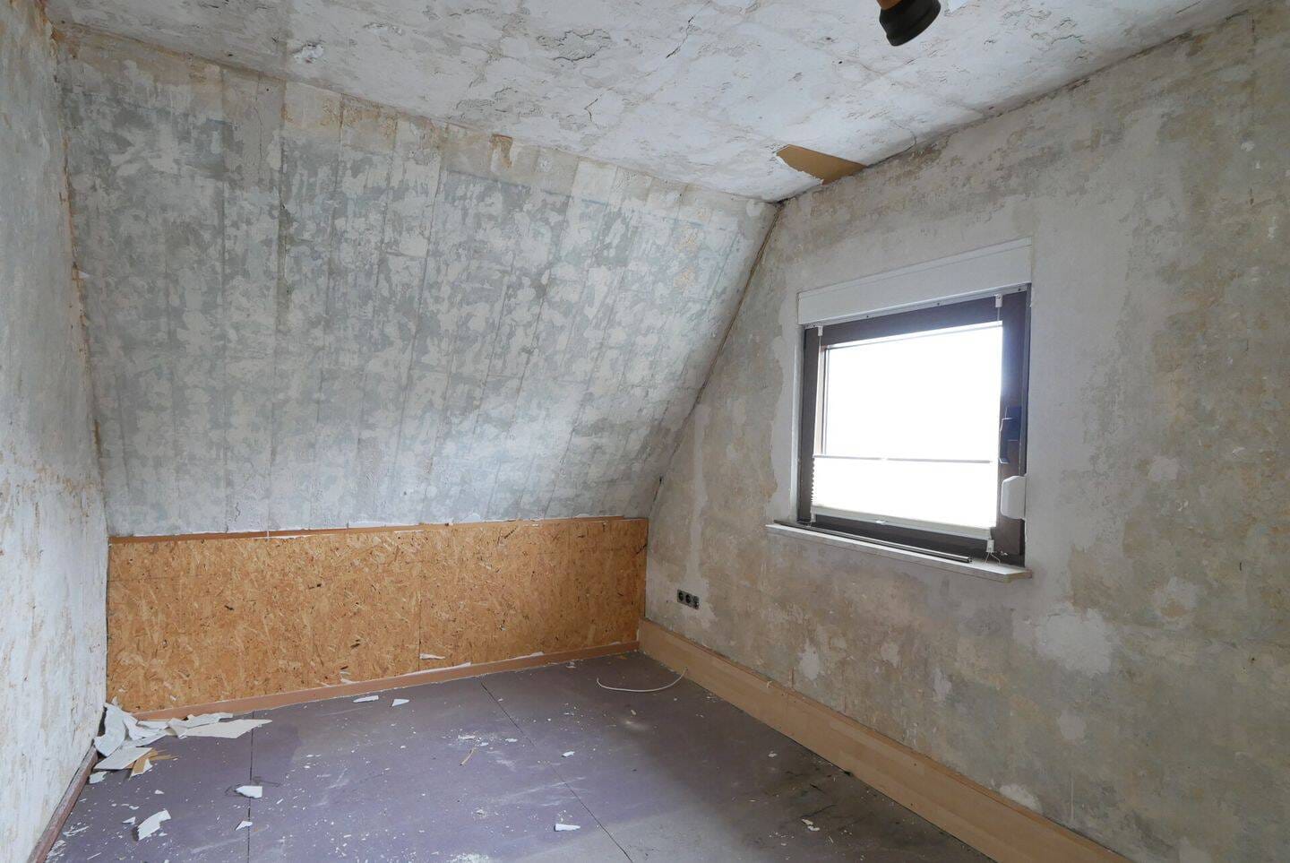 Immobilie in Dörfles-Esbach - Wohnhaus mit großem Grundstück in guter Lage - Bild 3
