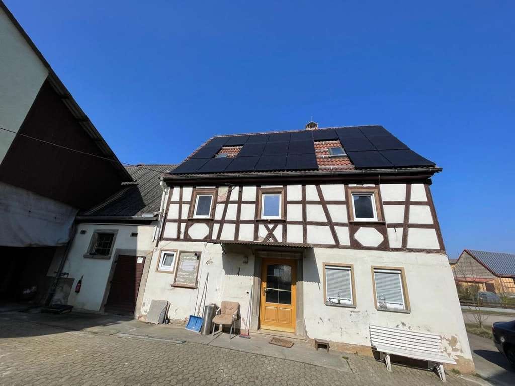 Immobilie in Uffenheim - *Vielseitige Hofstelle mit zwei Wohnhäusern, Scheune  15 kWp PV-Anlage* - Bild 1