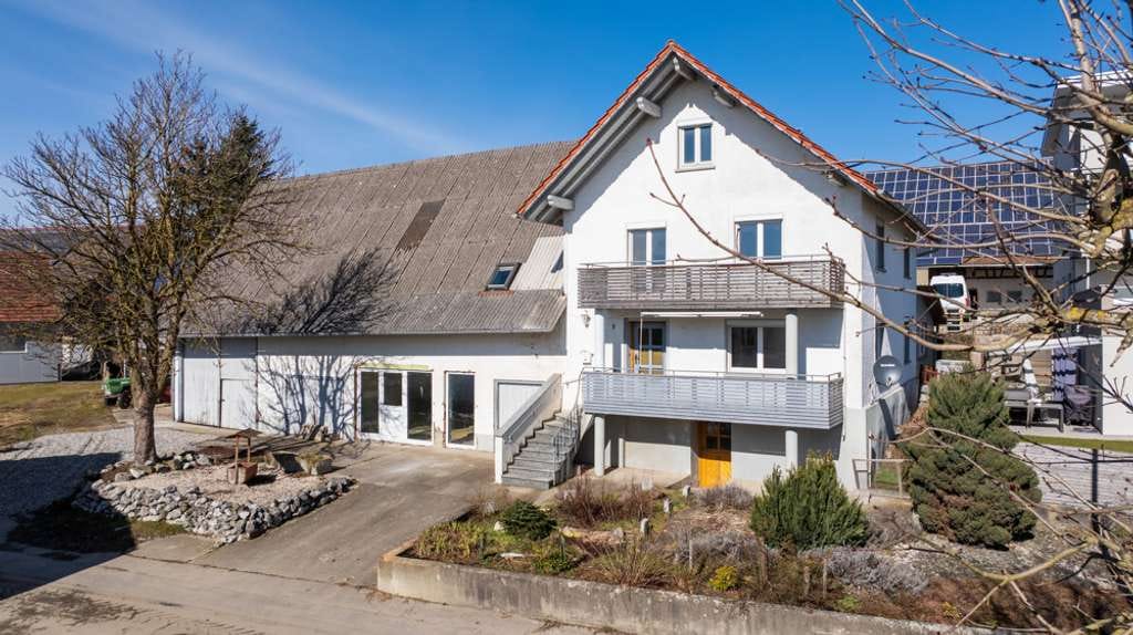 Immobilie in Horgenzell - Bastler aufgepasst!! Anwesen mit Wohnhaus, Ökonomie und FeWo!
15 km von Ravensburg entfernt! - Bild 4