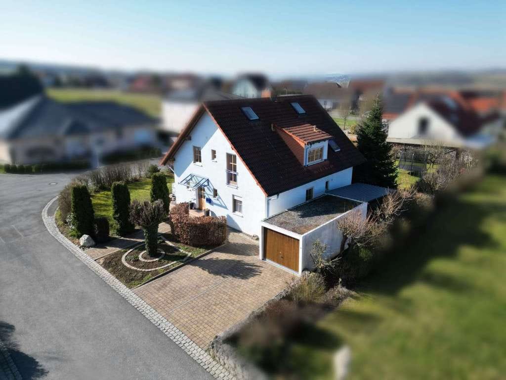 Immobilie in Großheirath - Großzügiges Familienglück im beliebten Großheirath! - Bild 2