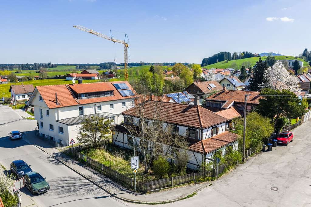 Immobilie in Peiting - Denkmalgeschütztes, sanierungsbedürftiges Fachwerkhaus in Peiting - Bild 2