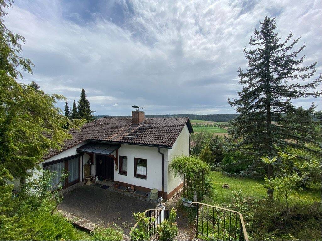 Immobilie in Diespeck - Diespeck OT Stübach  - gemütliches Haus in ruhiger Lage mit herrlicher Fernsicht - Bild 1