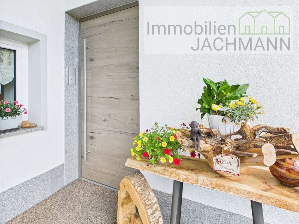 Immobilie in Schaufling - Wo Träume Wurzeln schlagen –  Anwesen in Alleinlage mit Wald und Streuobstwiese in Top-Zustand - Bild 3